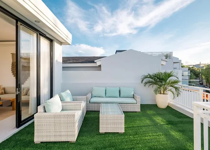 ヴィラ Three & Three ヌサドゥア